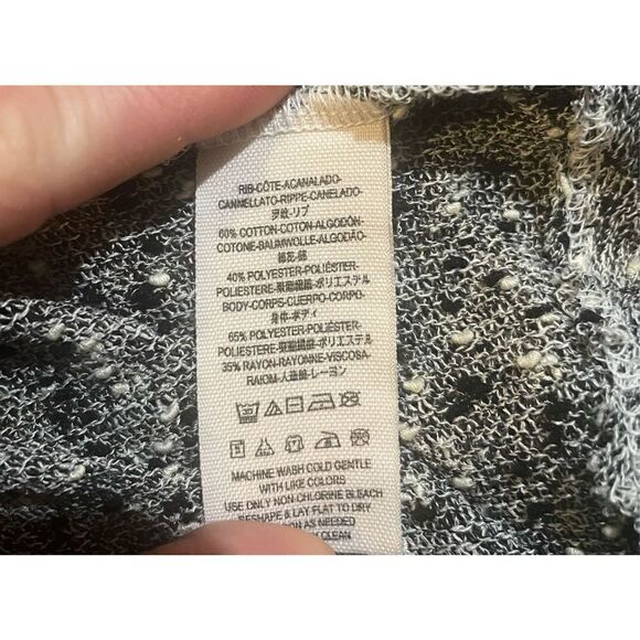 We The Free BumbleBees Knees Sharkbite
Hem Tank tunic open knit sheer size Large - Picture 10 of 10